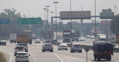 嘉玛丽亚：空污指数破200 学校需立即停课！