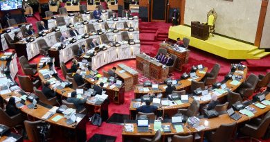 错误指责国阵政府 刘天球向里占道歉