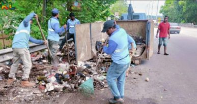 非法垃圾越堆越多  出动3滚动式垃圾槽