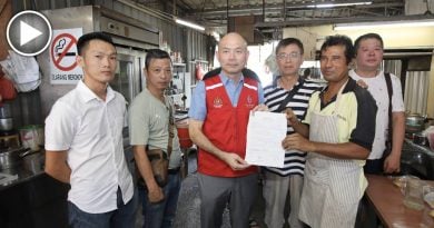 增江阿曼2路违建食肆店铺拆 “2周怎清理安顿？”  商贩措手不及盼展延拆