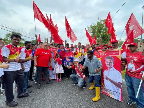 峇峇萊都在提名日获得选民和支持者前来打气。