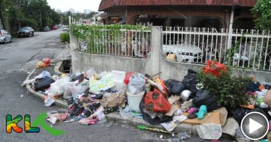 鞋子 衣物 饮料瓶 建材…… 角头间住家外 变 垃圾站