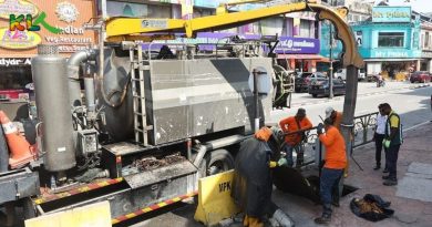 巴生水灾祸首 原来是油渣堵沟