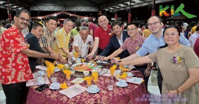 万津浮罗居协迎春晚宴 筵开123席场面温馨