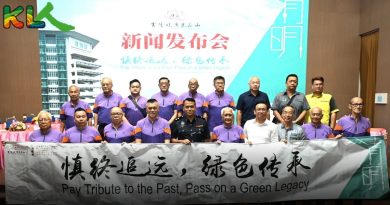 3义山清明节车流量剧增 扫墓者须遵守 勿乱泊车