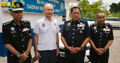 林立迎资助25万 冼都警队巡逻车基地启用