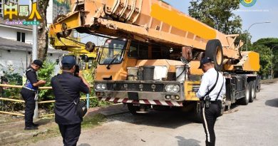 安邦再也市会联合行动 取缔违泊重型车 开204罚单