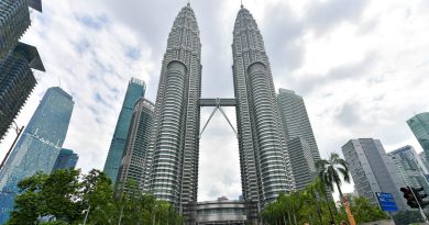 周六“纱笼音乐行” 隆封锁10路段 1.5万人上街