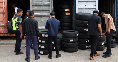 反贪会捣23地点捣多家公司 走私轮胎损失3.5亿｜附音频