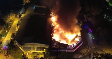 PVC管厂深夜大火 36消拯员抢救 剩20%