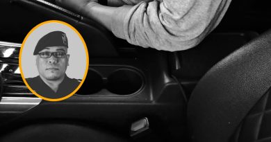 突然心脏病发 官员毙命车内