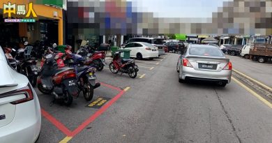 强制3行业须租店前泊车位 安邦部分业者 没遵守