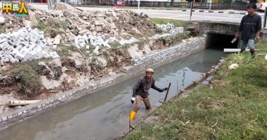 班村排水沟沟墙塌陷 市厅速维修 居民安心