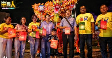 王诗棋服务中心即起 派SMUE和SMIS购物券