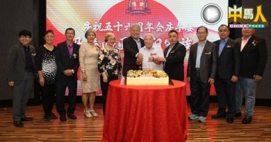 欧阳家族会会长  欧阳丁清年底卸任