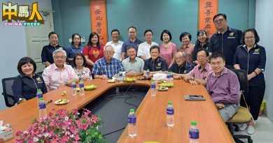 雪隆福建会馆下月庆140周年 访兴安会馆交流递请柬