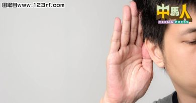 知多点 | 棉棒掏耳朵弄巧反拙 耳垢越推越深